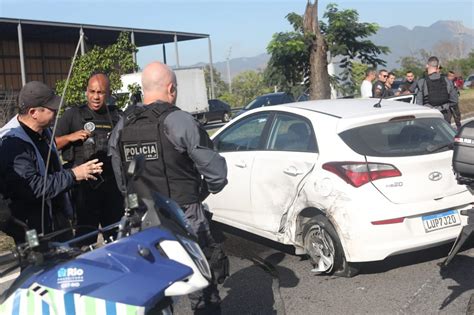 PM De Folga Reage A Tentativa De Assalto E Mata Suspeito Na Avenida