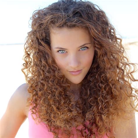 Sofie Dossi Youtube