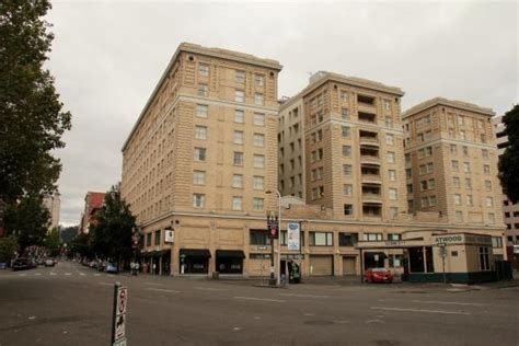 Suites At Embassy Suites By Hilton Portland Downtown 85C