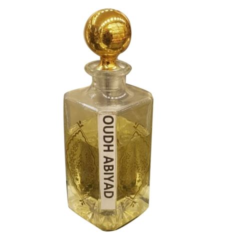 Aromatic Pale Yellow Oudh Abiyad Natural Attar Packaging Type Bottle