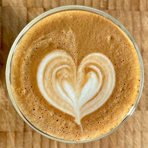 A bird inside a heart. That’s perfect latte art 👌🤭 (and it rhymes 😄