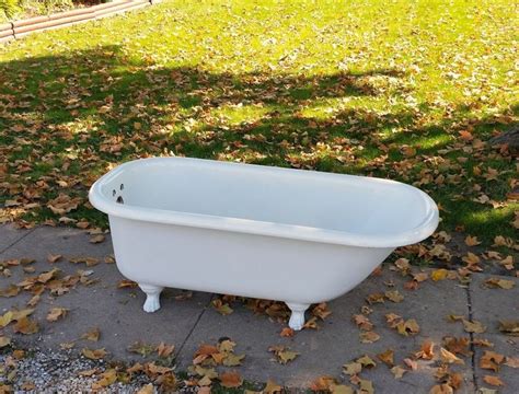 7 best Antique Clawfoot Tub images on Pinterest | Clawfoot tubs, Cast iron and Bath tubs