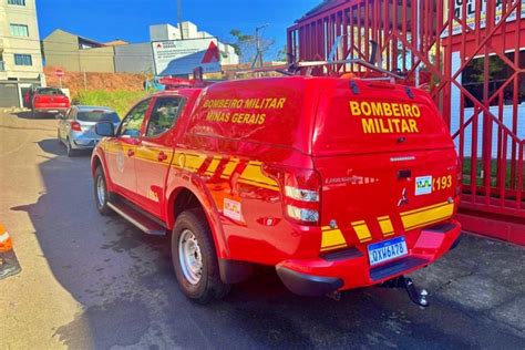 Corpo de Bombeiros de Muriaé recebe nova viatura através de emenda