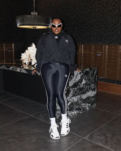 Saucy Santana Outfit from November 4, 2022 | WHAT’S ON THE STAR?