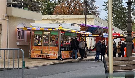 Thoissey Une E Dition De La Foire De La Saint Martin Sans Les Camelots