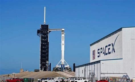 SpaceX lanza al espacio otro grupo de 60 satélites Starlink desde Florida