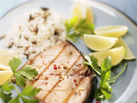 Grilled Tuna Steak With Rice And Lime Recipe Eat Smarter Usa