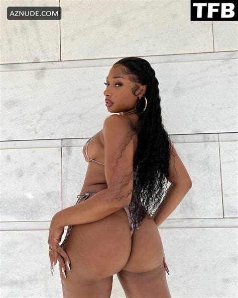 Megan Thee Stallion Sexy Poses Showcasing Her Big Ass On Social Media