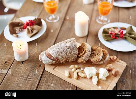 Bread Board Hi Res Stock Photography And Images Alamy