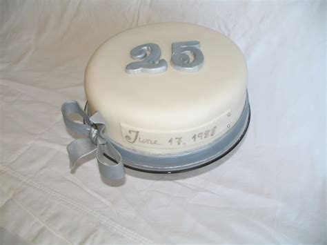 Piped Dreams: 25th Anniversary Cake