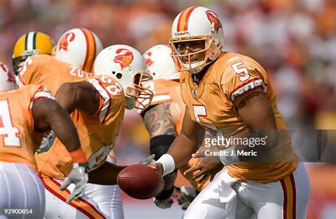 Josh Freeman Buccaneers Photos and Premium High Res Pictures - Getty Images