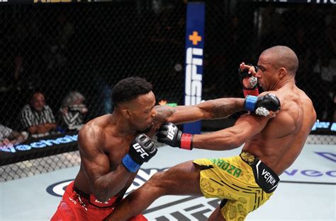 Edson Barboza And Lerone Murphy Impress And Earn Fight Of The Night