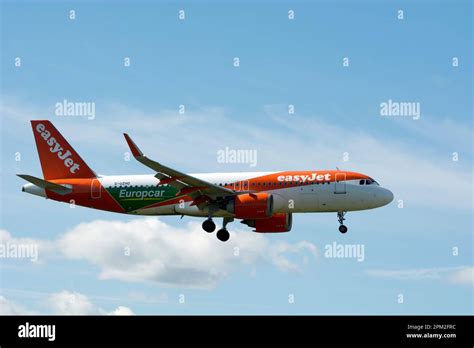 Easyjet Airbus A320 251N Landing At Birmingham Airport UK G UZHO