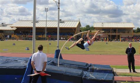 Pole Vault - Wycombe Phoenix Harriers AC