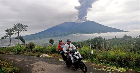 Indonesian volcano eruption kills at least 22 | WORLD