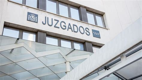 El Juez Peinado Acepta Cinco Acusaciones Populares 10 000 Euros Para