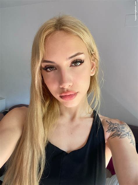 Blonde Sophie Nude Onlyfans Leaks Fap Girl