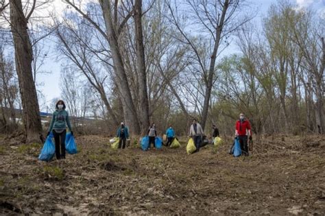 Los Voluntarios Del Proyecto Libera Caracterizan Residuos De