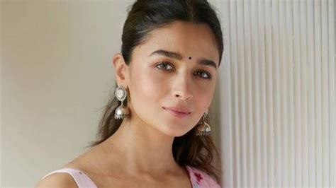 Alia Bhatt Biography