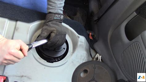 Remplacement De Pompe Carburant Sur Renault Clio L S