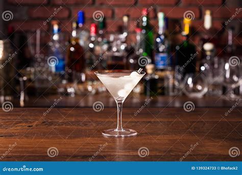 Refreshing Vodka Martini Cocktail with Onions Stock Image - Image of refreshing, mixed: 139324733