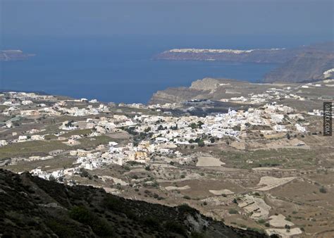 Village of Pyrgos Photo | Greece.com