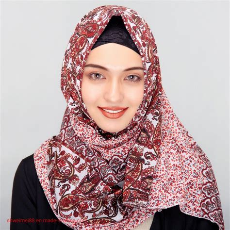 2020 New Design Wholesale Islamic Clothigns Hijabs Shawl Women′s 1