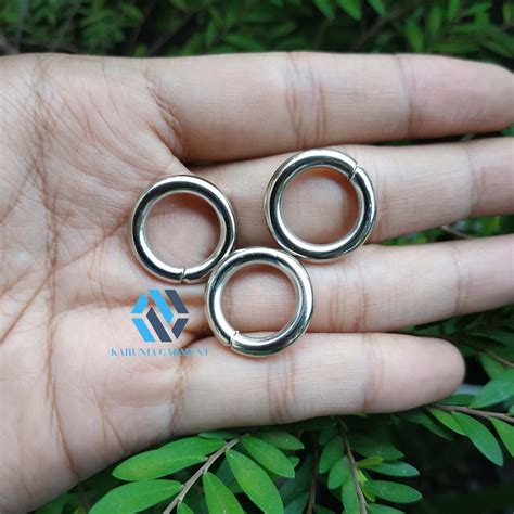 Jual Ring O Pengait Cantelan Bulat Besi Ukuran Cm Warna Nikel