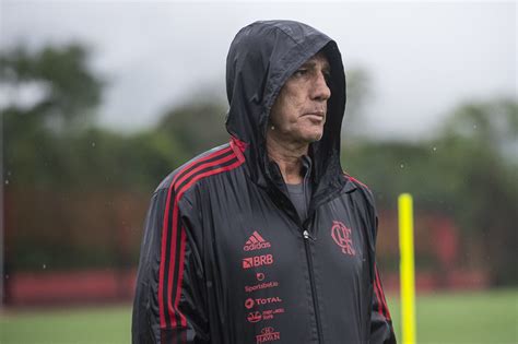 Renato Comanda Treino No Flamengo E Recebe Apoio De Jogadores