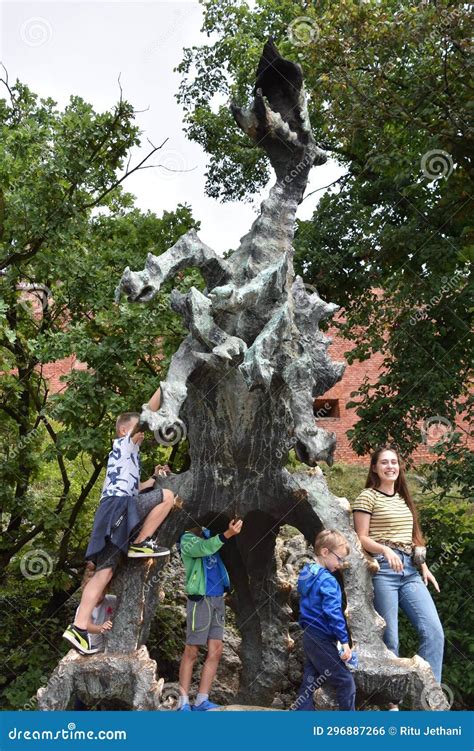 Dragon Statue at Wawel Royal Castle in Krakow, Poland Editorial Photo ...