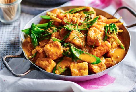 Mouthwatering Minute Tofu And Veggie Red Curry Recipe