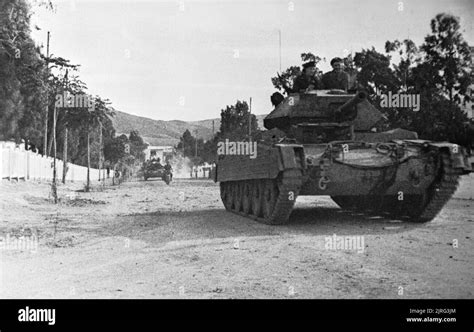 Crusader Mk Iii Tanks In Tunisia 31 December 1942 Crusader Iii Tanks