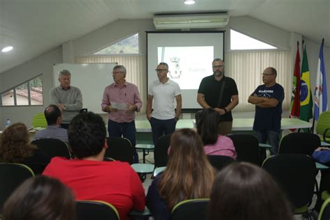 Equipe Da Prefeitura De Guabiruba Explica Como Funciona A Administra O