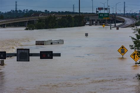 I Documented The Aftermath Of The Hurricane Harvey In North Houston