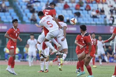 U Vietnam Lose To U Indonesia In Mens Football Semifinal Of