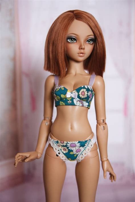 7 Hot Sexy Marina Bychkova Bikini Pics