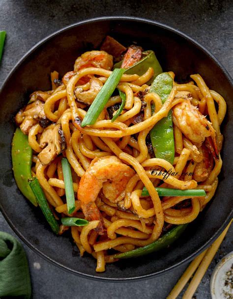 Shrimp Yaki Udon Stir Fry Udon Noodles Chefjar