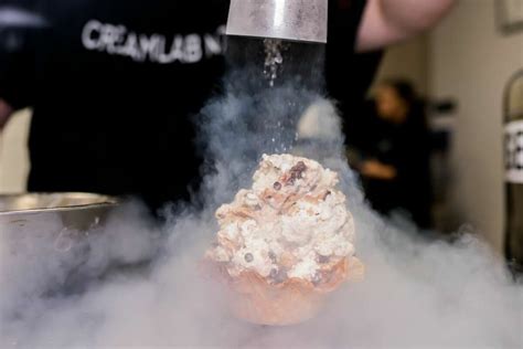 Liquid Nitrogen Ice Cream Shop