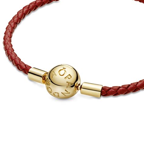 Brazalete De Piel Trenzada Roja Moments De Pandora Recubrimiento En Oro