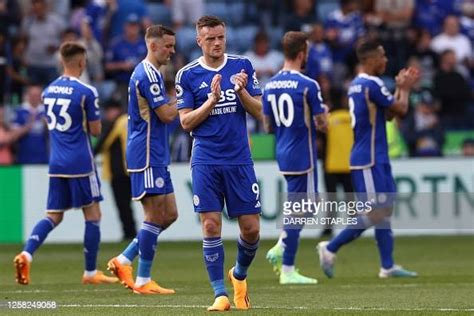 Leicester Citys English Striker Jamie Vardy Reacts At The End Of The