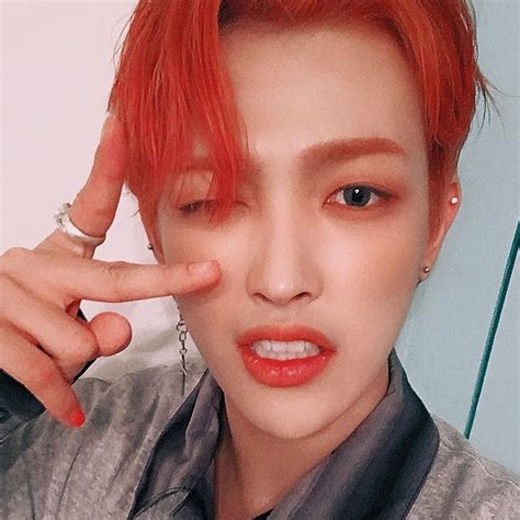 𝐩𝐮𝐫𝐩𝐥𝐞 tw fortyongie Kim hongjoong Icon Kpop