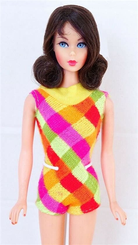 Stunning Vintage Brunette Flip TNT Twist N Turn Barbie Doll Mint