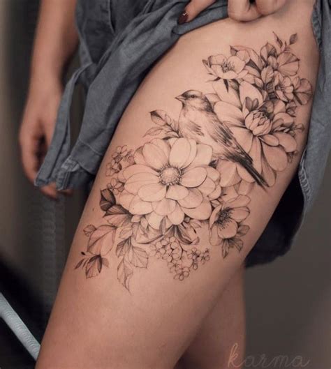 Pin by Mag Raf on Pomysły na tatuaż Flower thigh tattoos Floral