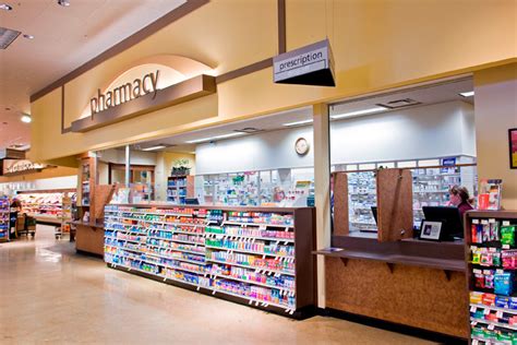 Safeway Pharmacy Hours - What Time Does Safeway Open or Close?