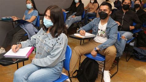 Regresan A Clases Mil Estudiantes De La Uaeh Contin An Medidas