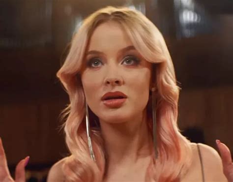 Zara Larsson Y Clean Bandit Estrenan Symphony Red17