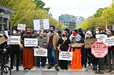 White House Protest Leads Campaign For A Cease Fire Before Israeli