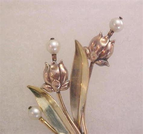 Vintage 1940s Van Dell 12k Yellow And Rose Gold Filled And Pearls Flower