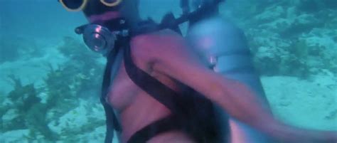 Nude Video Celebs Auretta Gay Nude Zombi 2 1979