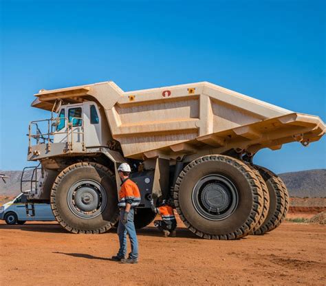 Rigid Dump Truck T 236 Liebherr Excavators Diesel Mining And